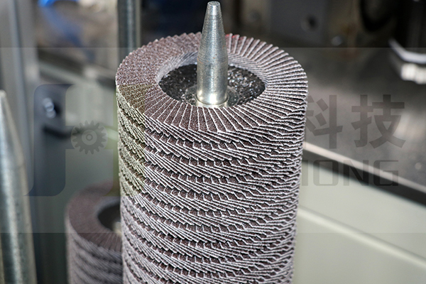 全自動百葉輪成型機細節(jié)八